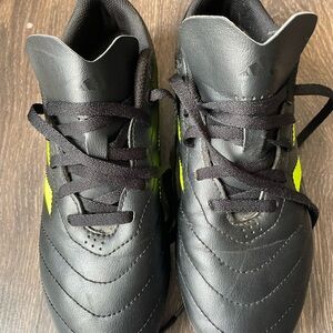 Adidas Goletto VIII Soccer Cleats - Size 5.5, Excellent Grip!